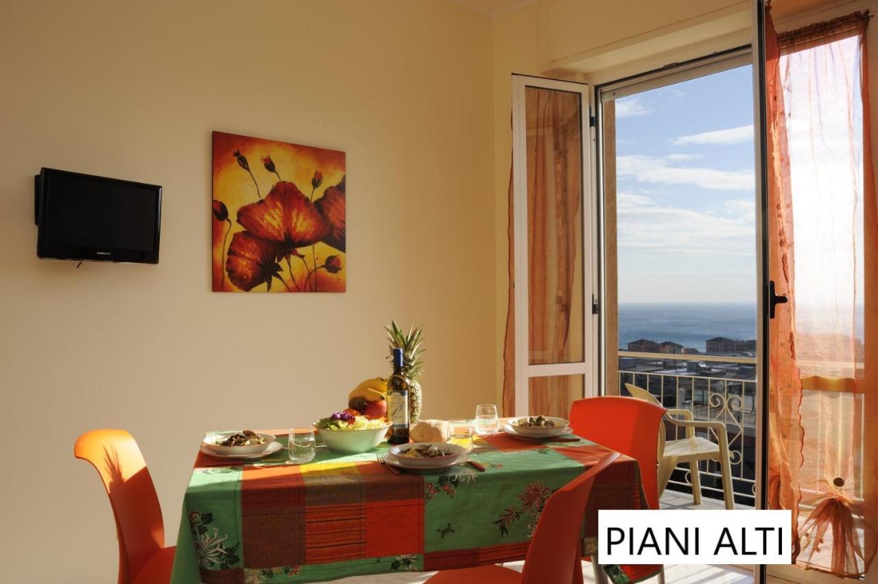 Residence Bellevue Apartments Пьетра-Лигуре Экстерьер фото