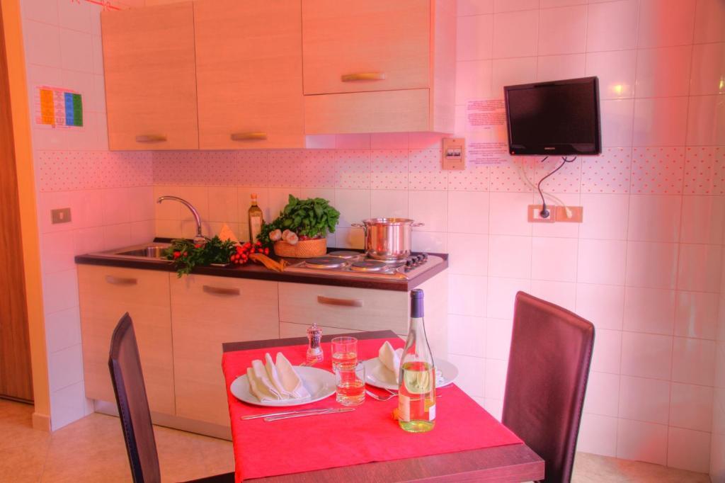 Residence Bellevue Apartments Пьетра-Лигуре Номер фото